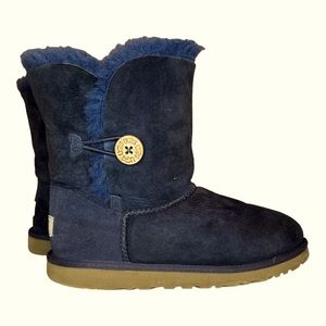 UGG WOMEN'S BAILEY BUTTON Navy Blue Boots Women’s Size 5